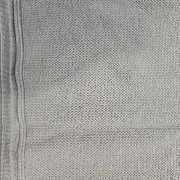 Burberry Merino Wool V Neckline  Light Men's Sweater. Size M. - Picture 8 of 8